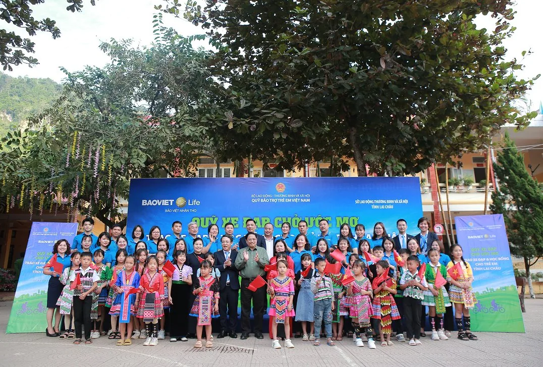 ~61.700 suất học bổng và ~10 tỷ đồng/năm
